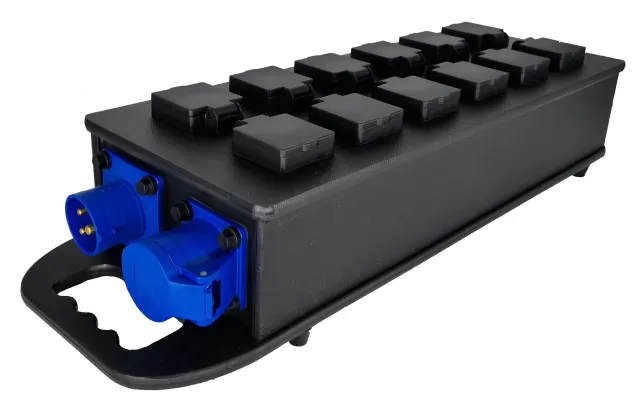 16A 1PH 12 Way Floor Box