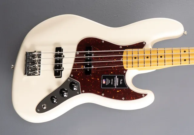 American Professional II Jazz Bass
