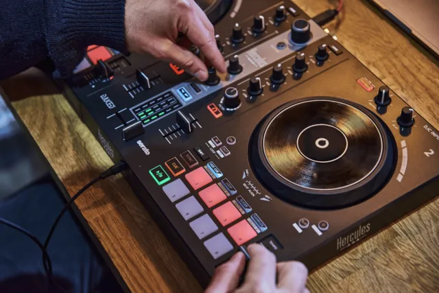 DJControl Inpulse 300 MK2