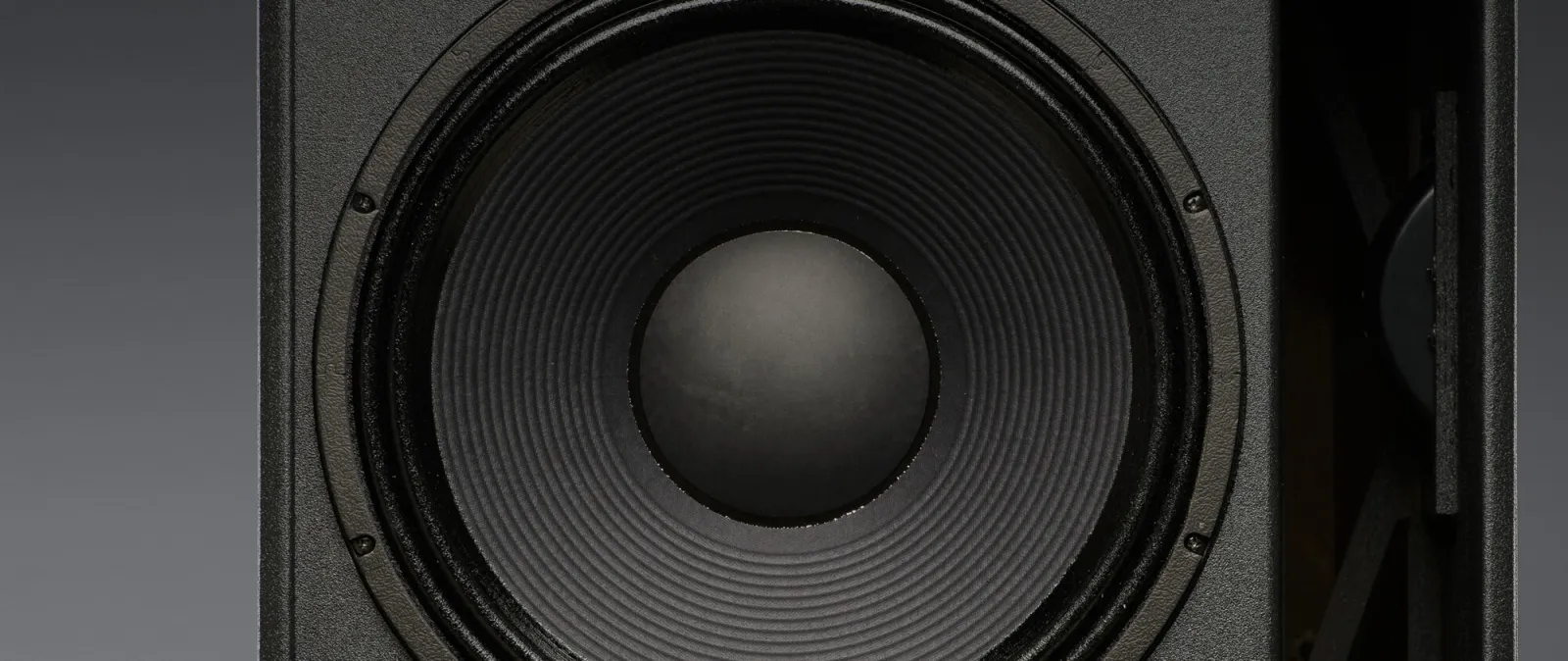 ULT18